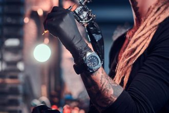 Première séance de tatouage à Nice : tout ce qu’il faut savoir