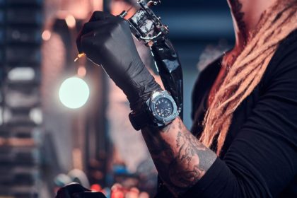 Première séance de tatouage à Nice : tout ce qu’il faut savoir