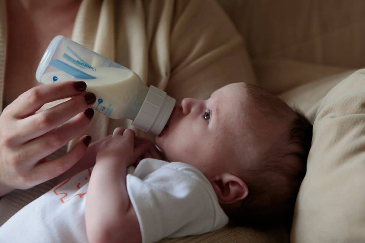 Comment conserver lait poudre pour bébé manière optimale